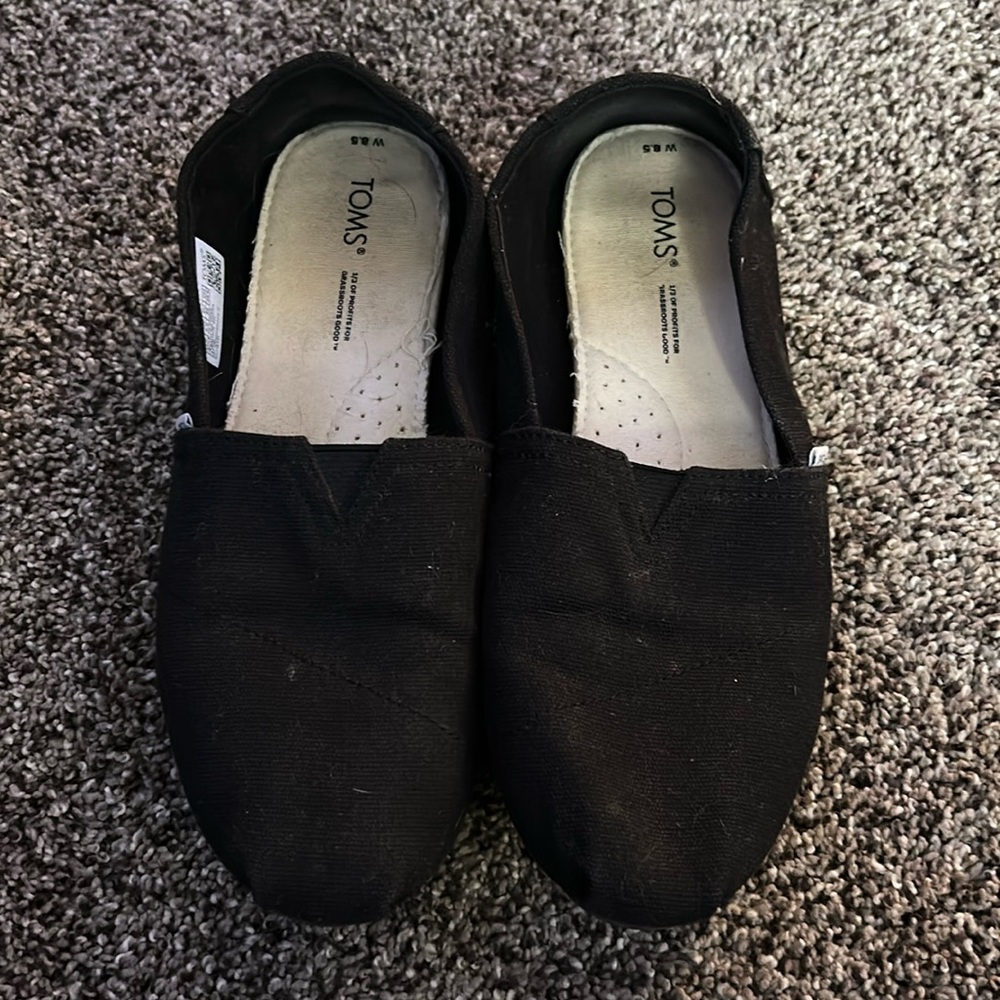 Toms shoes